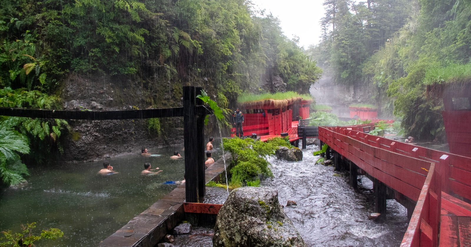 Why visit the hot springs in Pucón in winter?